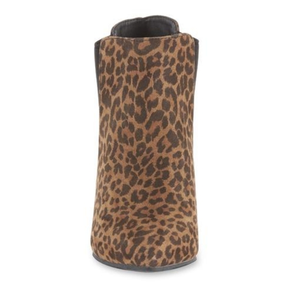 METAPHOR Rome Suede Leopard Point Toe Chunky Ankle Bootie NWOT - Picture 8 of 13